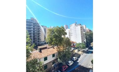 ALQUILER 24 MESES - 2 AMBIENTES A LA CALLE MUY SOLEADO - LAMADRID 2406