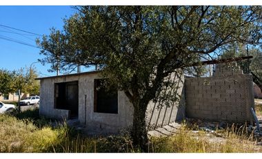 Terreno en venta con construcción sobre Av. Roca 2500