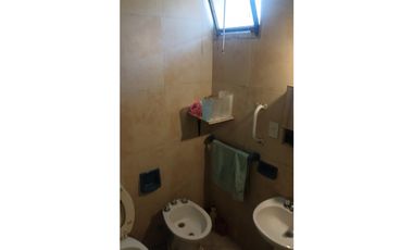 VENTA DE CASA AMPLIA EN CALLE CACIQUE GUAYMALLEN - LAS HERAS (CENTRO)