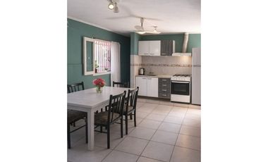 VENTA DE CASA AMPLIA EN CALLE CACIQUE GUAYMALLEN - LAS HERAS (CENTRO)