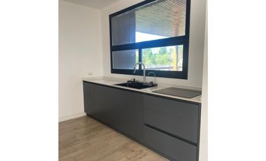 Casa a estrenar en Costa Esmeralda. Piscina. 4 dormitorios.Deportiva