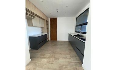 Casa a estrenar en Costa Esmeralda. Piscina. 4 dormitorios.Deportiva