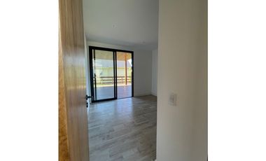 Casa a estrenar en Costa Esmeralda. Piscina. 4 dormitorios.Deportiva