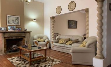 Chalet en alquiler en Wilde Centro