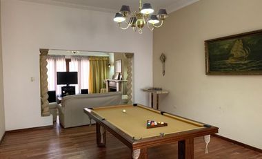 Chalet en alquiler en Wilde Centro
