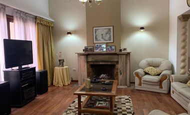 Chalet en alquiler en Wilde Centro