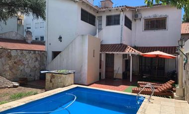 Chalet en alquiler en Wilde Centro