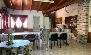 Chalet en alquiler en Wilde Centro