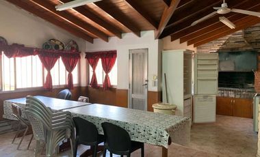 Chalet en alquiler en Wilde Centro