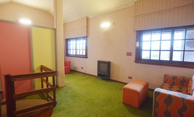 CASA VENTA 5 AMB CON PARQUE Y PARRILLA, QUILMES