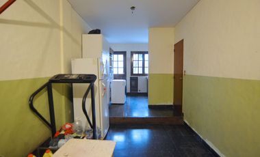 CASA VENTA 5 AMB CON PARQUE Y PARRILLA, QUILMES