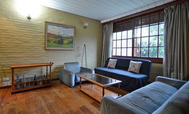 CASA VENTA 5 AMB CON PARQUE Y PARRILLA, QUILMES