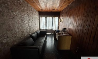 Casa en alquiler c/ cochera en Ramos Mejía