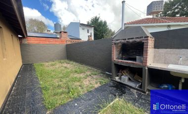 PH en venta c/ cochera en La Lucila del Mar