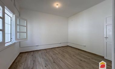 Alquiler Casa centrica en  Villa Allende destino oficinas o consultorios