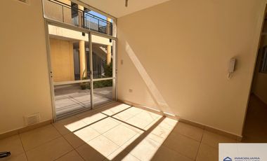 Departamento en alquiler c/ cochera en Maipú