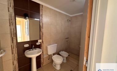 Departamento en alquiler c/ cochera en Maipú