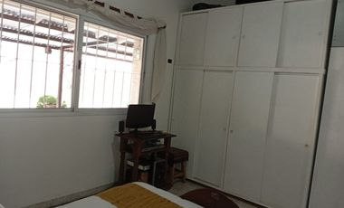 VENTA DE CASA 3 AMBIENTES EN PALOMAR
