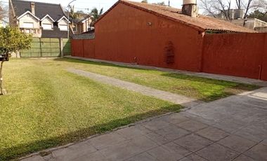 VENTA DE CASA 3 AMBIENTES EN PALOMAR