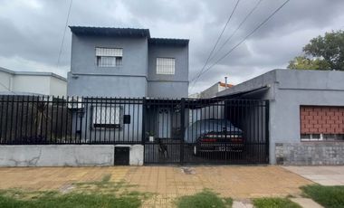 Casa en venta en Villa Luzuriaga