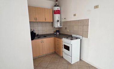 ALQUILER PH 3 AMBIENTES CON PATIO EN CIUDADELA