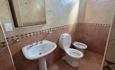 ALQUILER PH 3 AMBIENTES CON PATIO EN CIUDADELA