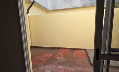 ALQUILER PH 3 AMBIENTES CON PATIO EN CIUDADELA