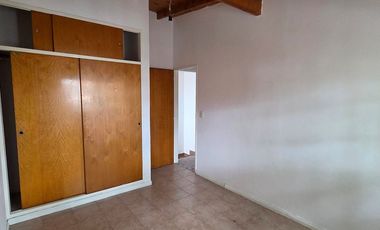 ALQUILER PH 3 AMBIENTES AL FRENTE EN CIUDADELA