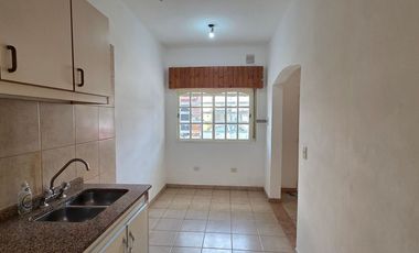 ALQUILER PH 3 AMBIENTES AL FRENTE EN CIUDADELA