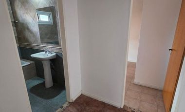 ALQUILER PH 3 AMBIENTES AL FRENTE EN CIUDADELA