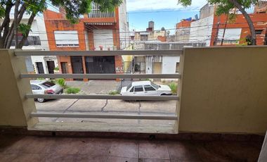 ALQUILER PH 3 AMBIENTES AL FRENTE EN CIUDADELA