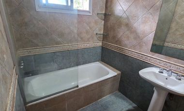 ALQUILER PH 3 AMBIENTES AL FRENTE EN CIUDADELA