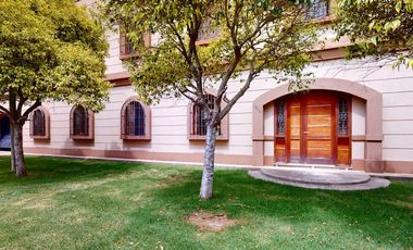 Casa de estilo en venta en Villa Del Plata