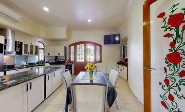 Casa de estilo en venta en Villa Del Plata