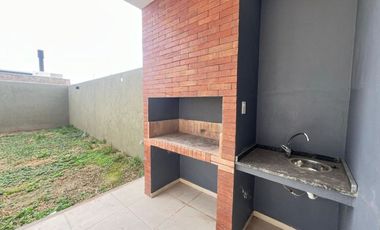 ALQUILER CASA 2 DOR EN RINCONES DE MANANTIALES 2