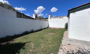 ALQUILER CASA 3 DORMITORIOS EN ARGÜELLO CÓRD0BA