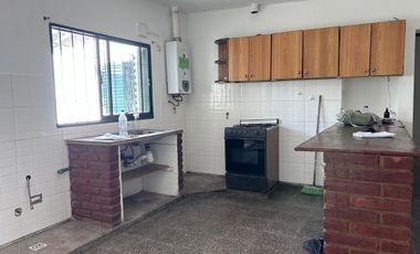 ALQUILER CASA 3 DORMITORIOS EN ARGÜELLO CÓRD0BA