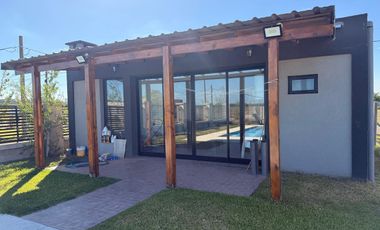 QUINCHO CON PILETA EN VENTA CANNING