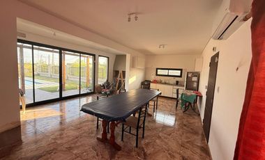 QUINCHO CON PILETA EN VENTA CANNING