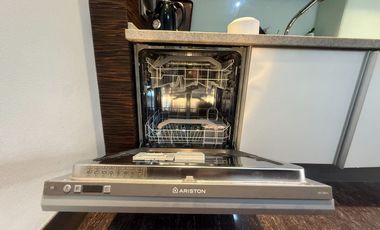 Depto 4 amb con Cochera en Avellaneda APTO PERMUTA