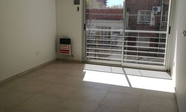 MUY BUEN DEPARTAMENTO 2 AMB CON COCHERA, BELGRANO 963 SAN FERNANDO