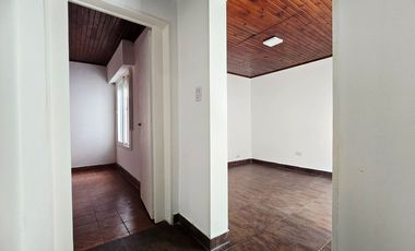 Venta PH 2 ambientes con patio, planta baja Munro