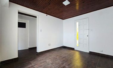 Venta PH 2 ambientes con patio, planta baja Munro