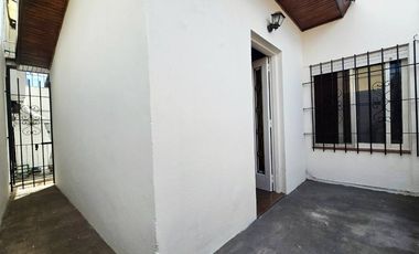 Venta PH 2 ambientes con patio, planta baja Munro