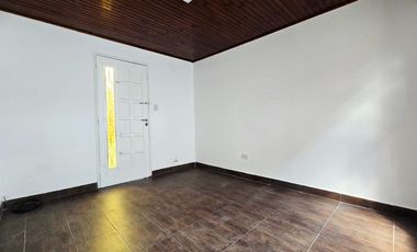 Venta PH 2 ambientes con patio, planta baja Munro