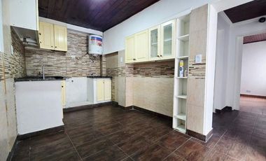 Venta PH 2 ambientes con patio, planta baja Munro