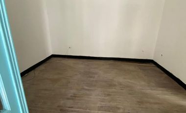 PH EN LANUS   C/ PATIO Y  TERRA  . EXC UBICACION