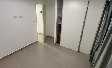 ALQUILER  2 AMBIENTES -  CASEROS -CERCANO AL CTRO