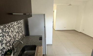 ALQUILER  2 AMBIENTES -  CASEROS -CERCANO AL CTRO