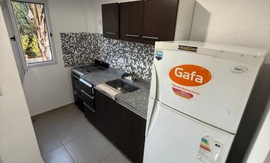 ALQUILER  2 AMBIENTES -  CASEROS -CERCANO AL CTRO
